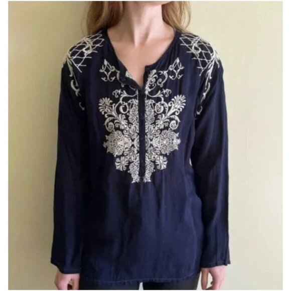 Johnny Was Navy Blue Embroidered Long Sleeve Tunic Henley Top Size 4X - Picture 1 of 8
